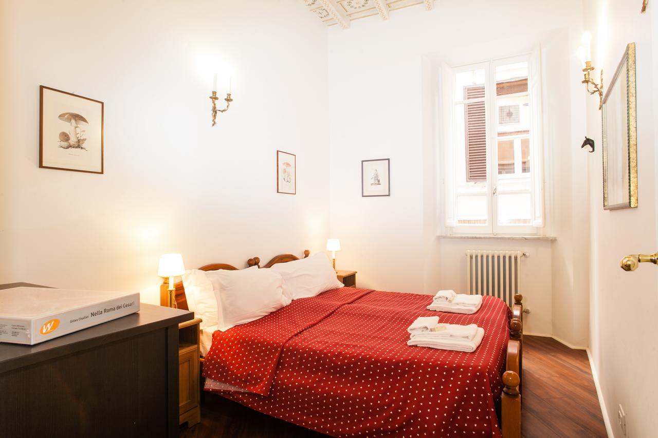 Vicolo Torretta - FromhometoРим Экстерьер фото