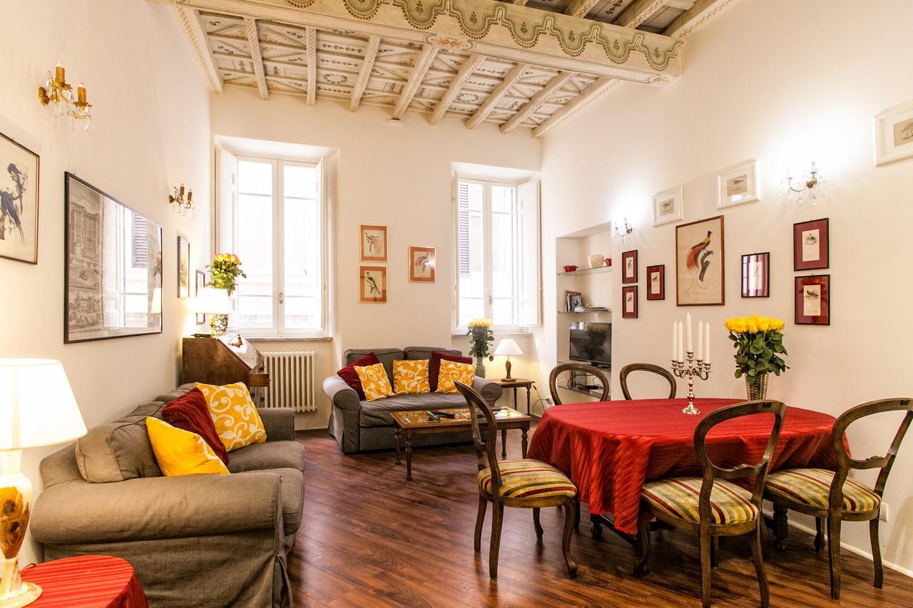 Vicolo Torretta - FromhometoРим Экстерьер фото